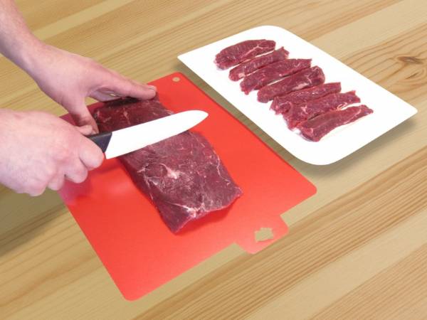 Нарезка мокрых. Фотосессия с мокрыми волосами. Нарезка мяса для сетки. Моника белуччи в мокрой майке. Анджелина джоли в мокрой майке.